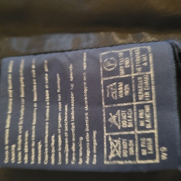 Burberry dress coat - Picture 3 of 5